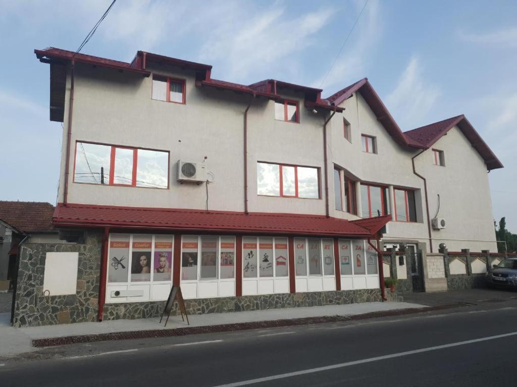 Hotel La Zinculescu Albestii Paminteni Esterno foto